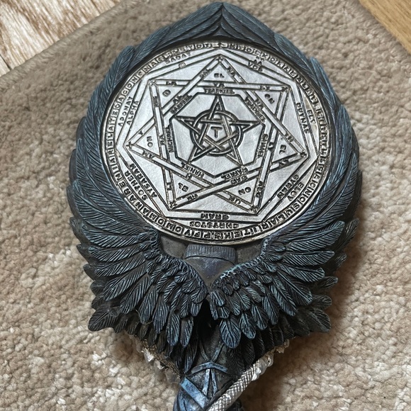 Hand Mirror - Picture 4 of 7